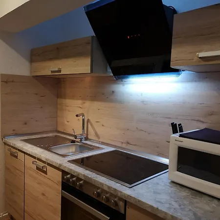 Schoene In Mit Sauna U Whirlpool Apartment