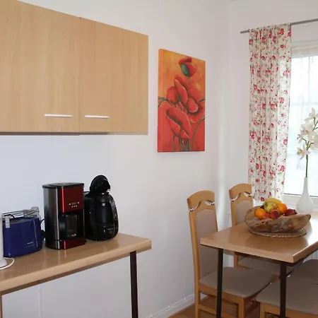 Schoene In Mit Sauna U Whirlpool Apartment *