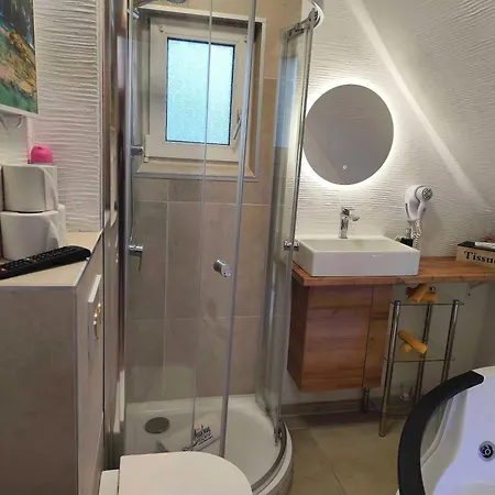 Apartment Schoene In Mit Sauna U Whirlpool *